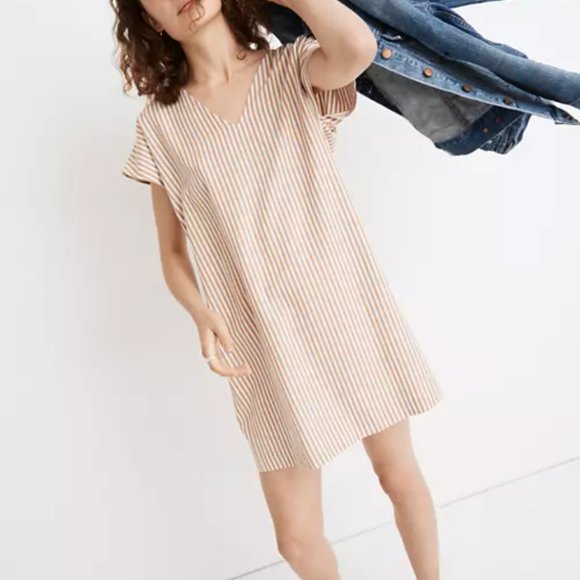 Madewell Dresses & Skirts - Madewell Button-Back Easy Dress in stripes